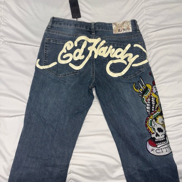 Ed Hardy Jeans Embroidered Spell Out Y2K Flare New York City NYC 28 women’s - Picture 3 of 12